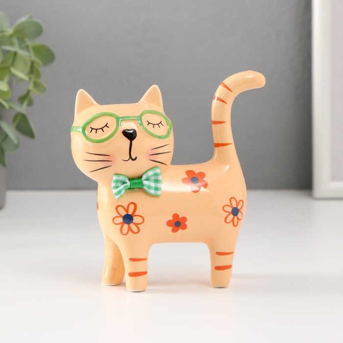 Сувенир керамика Сувенир керамика "Кошечка в зелёных очках, в цветочках" жёлтый 11,6х4,3х11,5 см