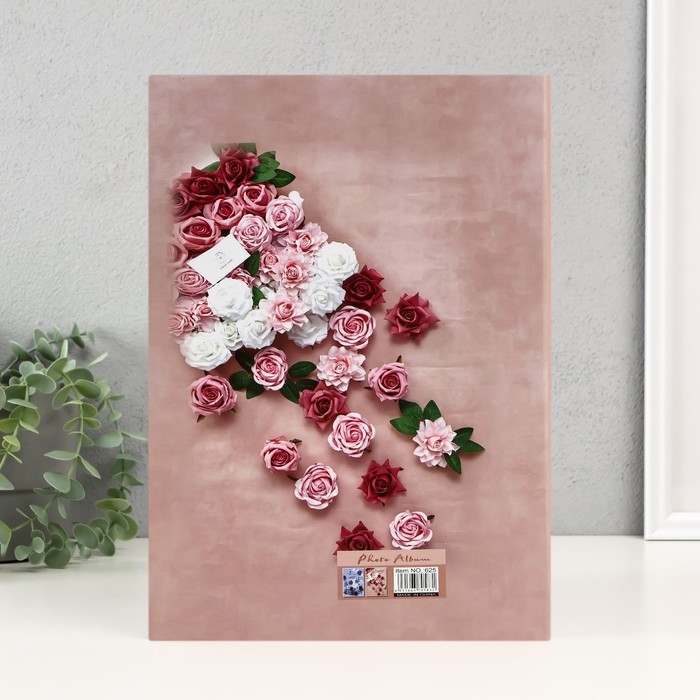Фотоальбом на 300 фото 10х15 см Фотоальбом на 300 фото 10х15 см "Россыпь роз" МИКС 23,5х5,5х33,5 см