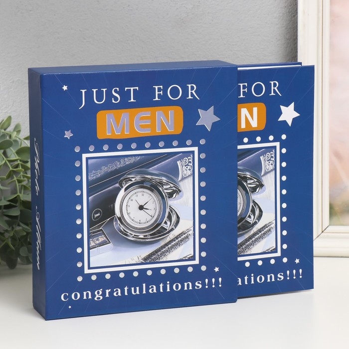 Фотоальбом на 80 фото 10х15 см Фотоальбом на 80 фото 10х15 см "Для настоящих мужчин" в коробке МИКС 5,2х19х23 см