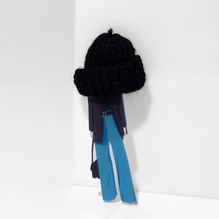 Брошь «Девочка» в жакете, цветная в серебре Брошь «Девочка» в жакете, цветная в серебре