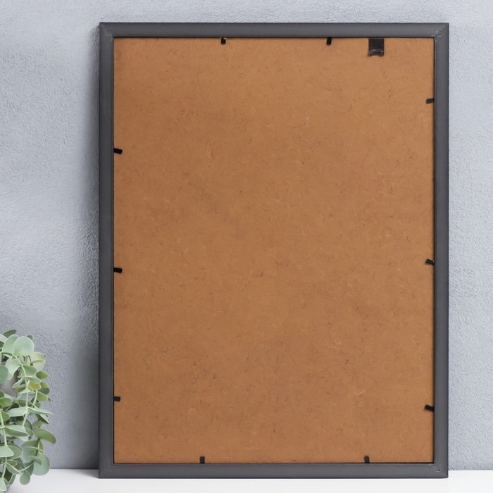 Фоторамка пластик 30х40 см Фоторамка пластик 30х40 см "Горький шоколад" 42,7х32,7 см