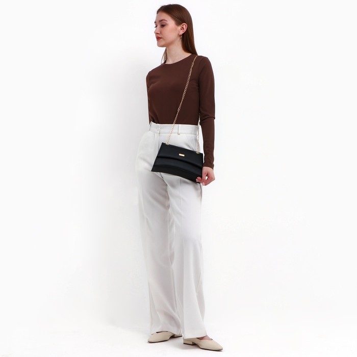 Сумка женская из искусственной кожи с клапаном, 26х16х9 см, черный цвет Сумка женская из искусственной кожи с клапаном, 26х16х9 см, черный цвет