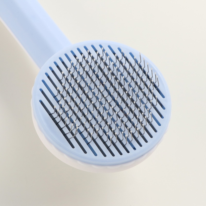 Пуходёрка пластиковая с функцией самоочистки, 7,7 х 19,1 см, голубая Пуходёрка пластиковая с функцией самоочистки, 7,7 х 19,1 см, голубая