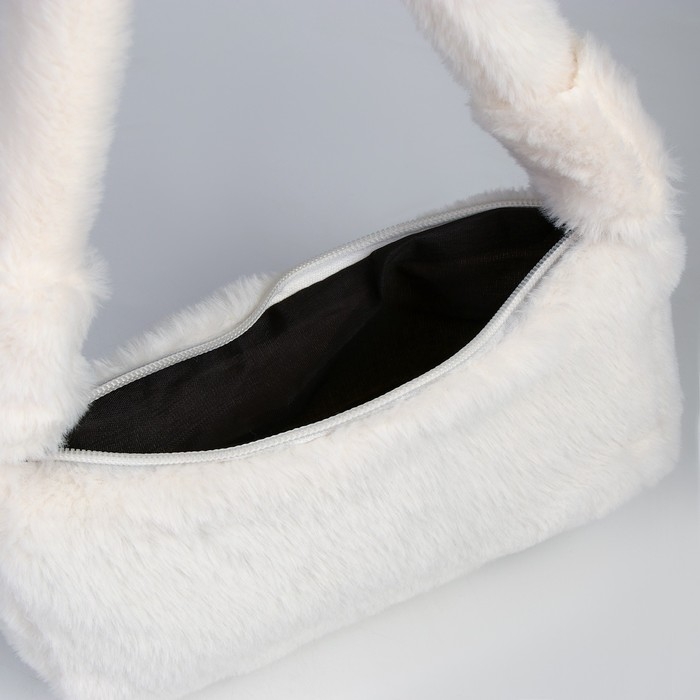 Плюшевая сумка-багет, белая