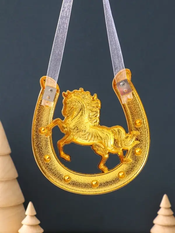 Сувенир-подкова «Лошадь белая», 10,5х10,5х0,05см, эмаль, стразы Сувенир-подкова «Лошадь белая», 10,5х10,5х0,05см, эмаль, стразы