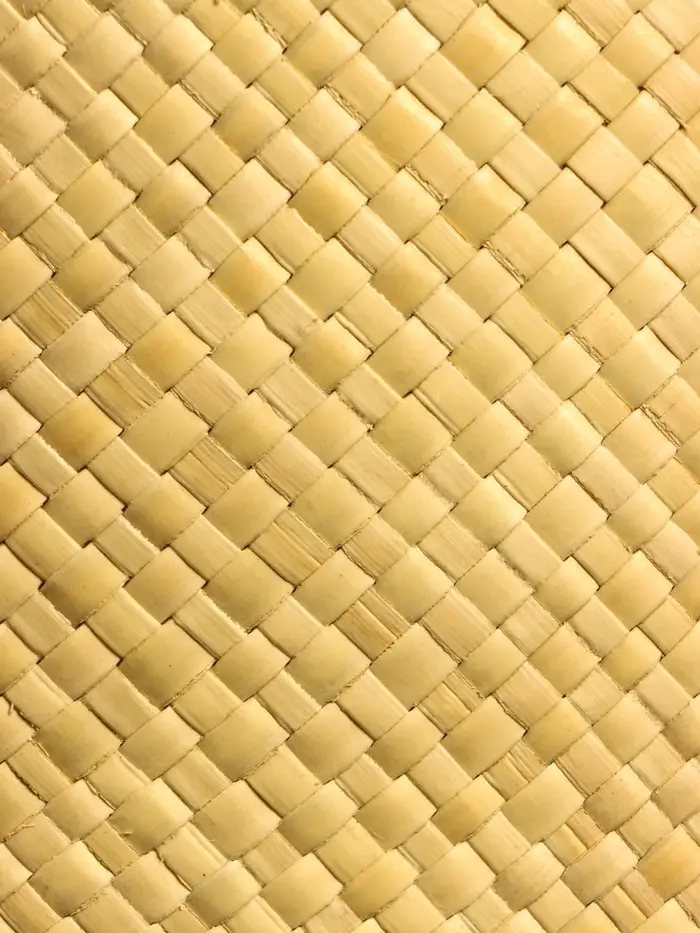 Сумка плетёная из пандана, 23×13×35 см, бежевая