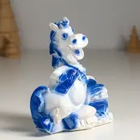 Копилка "Лошадь с сундуком монет" 13х11х7 см, бело-голубой Копилка "Лошадь с сундуком монет" 13х11х7 см, бело-голубой