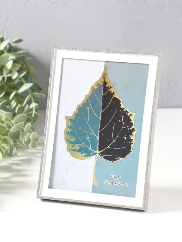 Фоторамка пластик 13х18 см "Современная классика" серый и белый 19х13,8х1,5 см