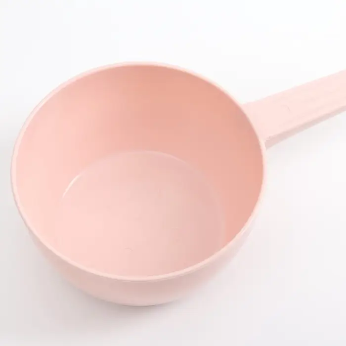 Ковш пластиковый для купания и мытья головы, детский банный ковшик, 1 л., розовый