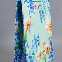 Пакет подарочный "Цветочная радость", ламинированный, 33 х 42,5 х 10 см