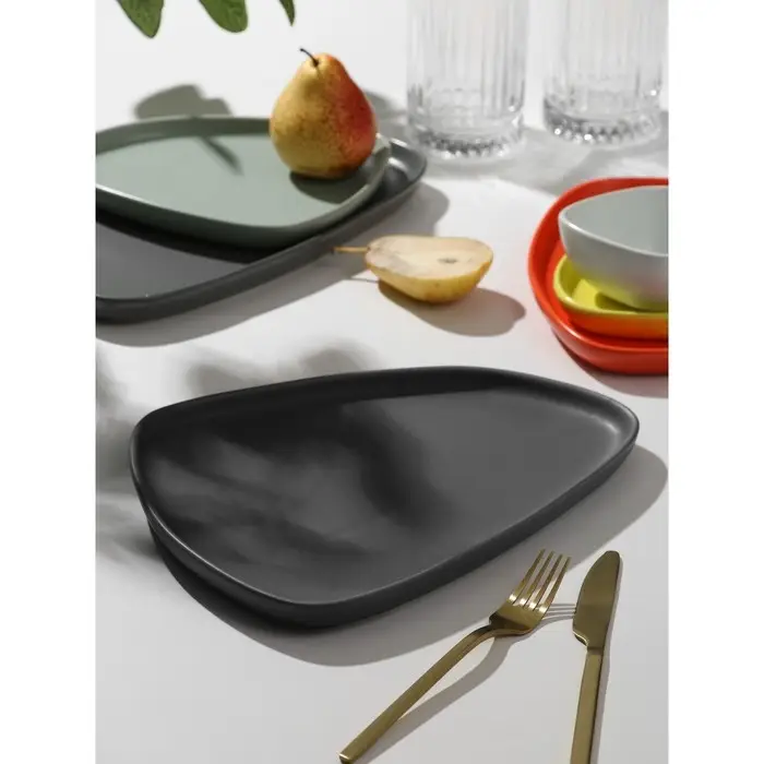 Тарелка керамическая «Тёмно-серая», 28×22 см Тарелка керамическая «Тёмно-серая», 28×22 см