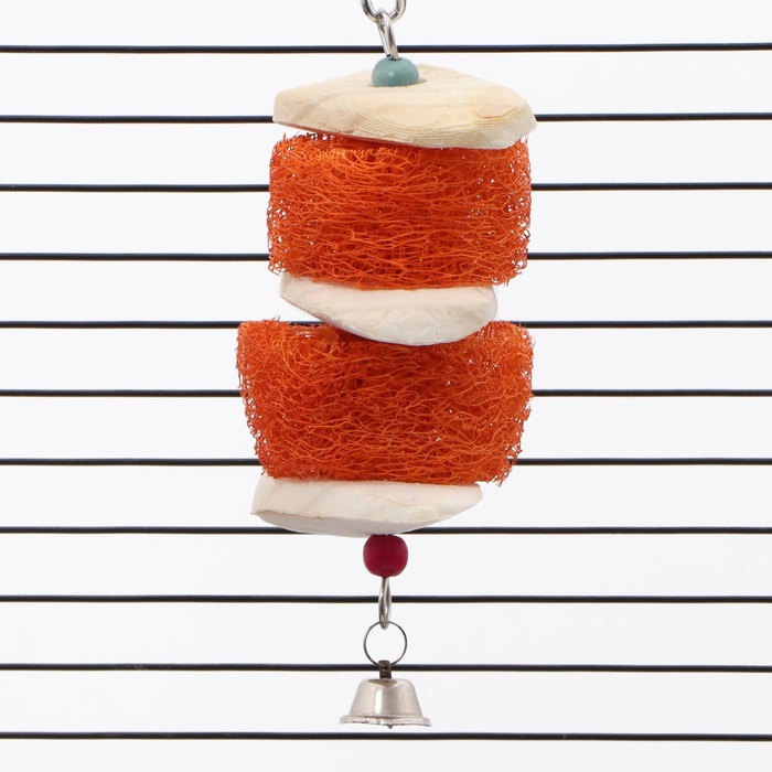 Игрушка с панцирем каракатицы, люфой и колокольчиком, 20 х 5 см, оранжевая Игрушка с панцирем каракатицы, люфой и колокольчиком, 20 х 5 см, оранжевая