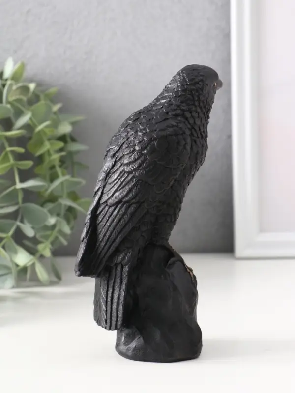 Фигура «Ворон на камне», 15.5×5.5×10 см, чёрная
