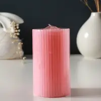 Свеча-цилиндр 6х10 см, 250 гр, с мелкими гранями, розовый Свеча-цилиндр 6х10 см, 250 гр, с мелкими гранями, розовый