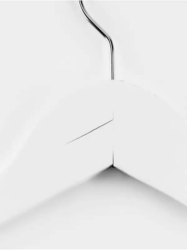 УЦЕНКА Набор вешалок с перекладиной 3 шт., размер 44.5&times;23 см дерево клен, сорт В, цвет белый 71625