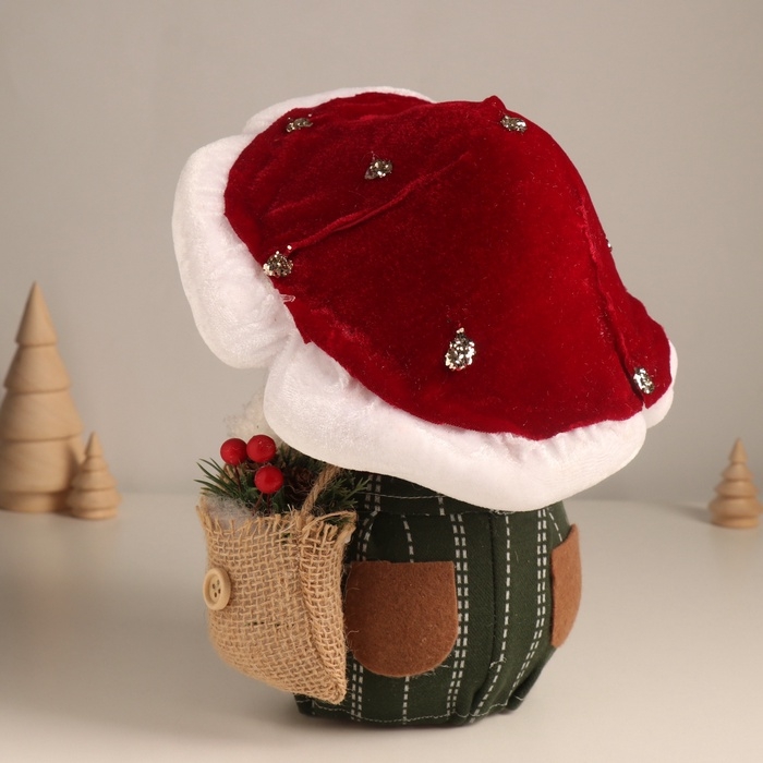 Декор Декор "Дедушка-мухомор с еловыми ветками в мешке" 22х21х26 см