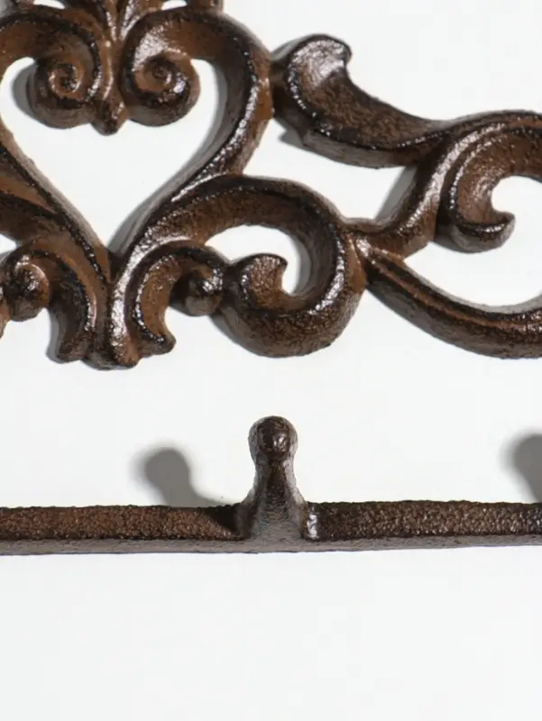 Крючки настенные &laquo;Сердце с узорами&raquo;, ключница декоративная, чугун, 31&times;15&times;3.4 см