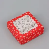 Коробка подарочная для 4 конфет &laquo;Снежинки&raquo;, 10.5&times;10.5&times;3.5 см