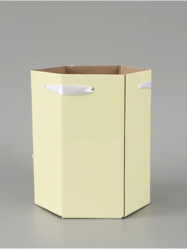 Коробка подарочная складная &laquo;С любовью&raquo;, 17&times;14.8&times;19.5 см, шестигранник