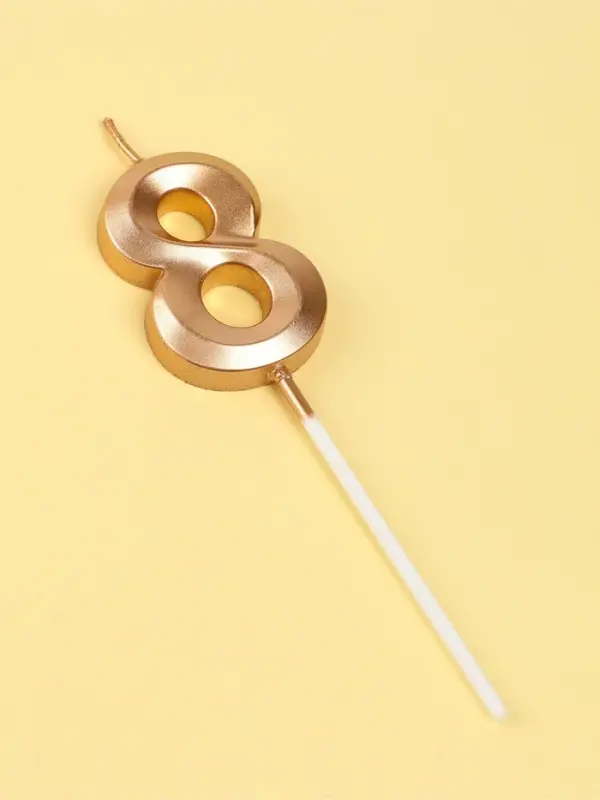 Свеча в торт на шпажке &laquo;Грань&raquo;, цифра 8, шампань, 5 см