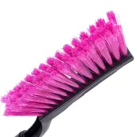 Щётка-скребок AVS WB-6303 (48 cм), мягкая ручка, распушенная щетина.