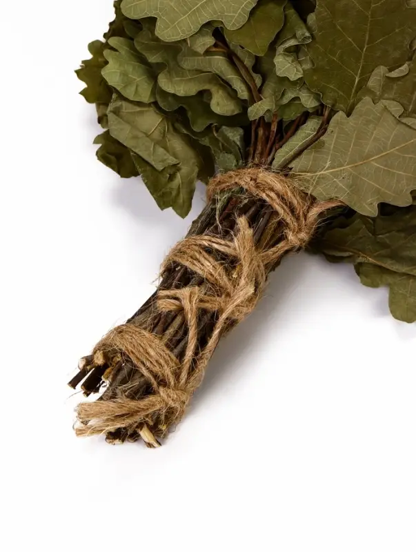 Веник для бани дубовый, с тысячелистником