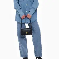 Сумка женская мессенджер TEXTURA на клапане, 23&times;6&times;13 см, чёрная