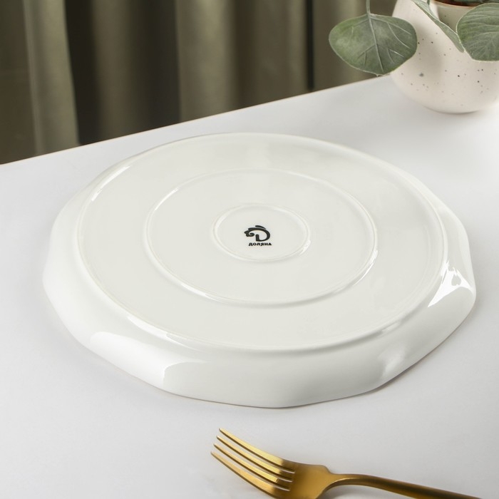 Тарелка фарфоровая обеденная Доляна «Млечный путь», d=25 см, цвет серый Тарелка фарфоровая обеденная Доляна «Млечный путь», d=25 см, цвет серый