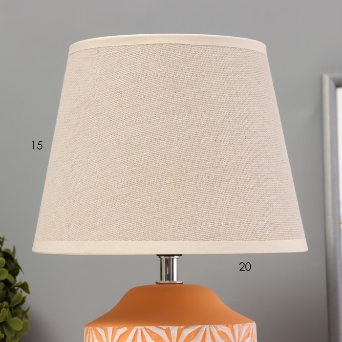 Настольная лампа Настольная лампа "Лиода" Е14 40Вт бежевый 20х20х29 см