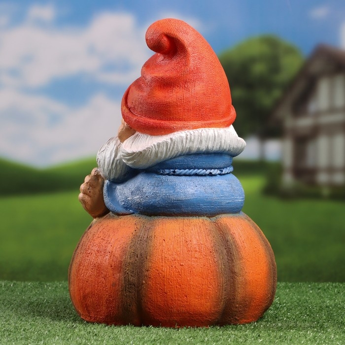 Садовая фигура Садовая фигура "Гном на тыкве" 36см