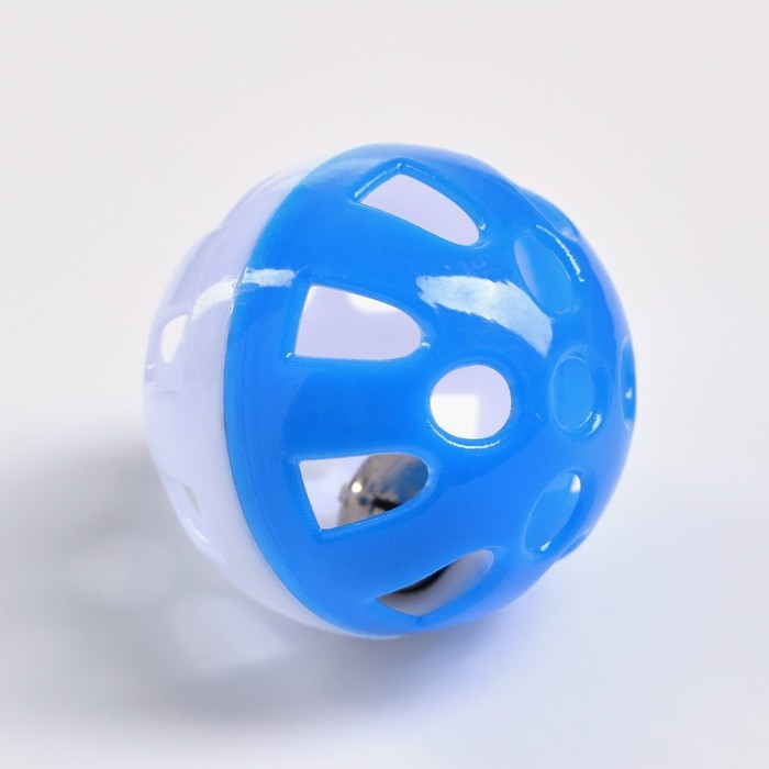 Набор из 4 шариков (диаметр шарика 4 см) с бубенчиком для кошек, микс цветов Набор из 4 шариков (диаметр шарика 4 см) с бубенчиком для кошек, микс цветов