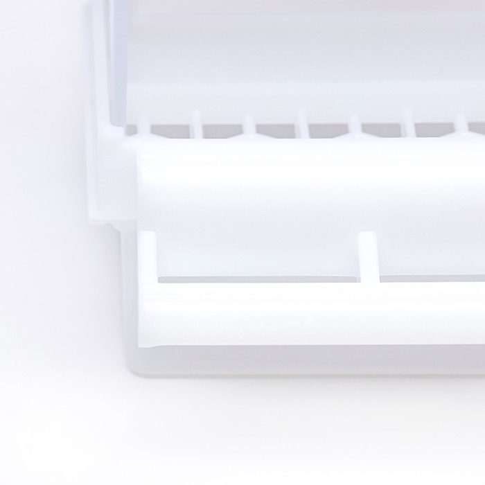 Автокормушка для птиц 8,5 х 8 х 15,4 см Автокормушка для птиц 8,5 х 8 х 15,4 см