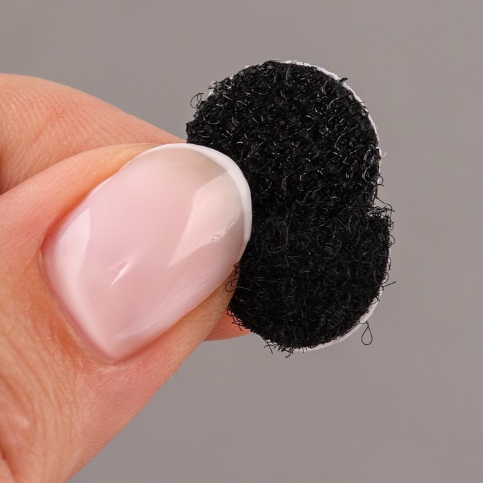 Липучка на клеевой основе «Круг», набор 55 шт., размер 1 шт: 1,5 см, цвет чёрный Липучка на клеевой основе «Круг», набор 55 шт., размер 1 шт: 1,5 см, цвет чёрный