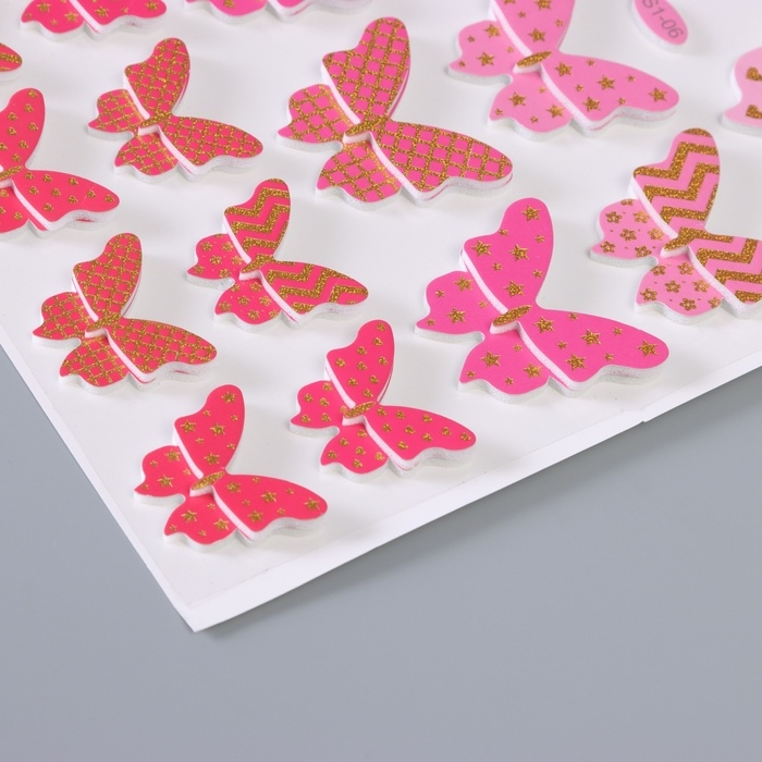 Наклейка интерьерная PVC  Наклейка интерьерная PVC "Рой бабочек" малиновая 26х15,5 см