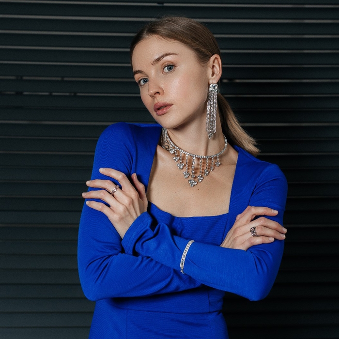 Браслет со стразами «Сияй» нить с полоской, цвет белый в серебре, 18 см Браслет со стразами «Сияй» нить с полоской, цвет белый в серебре, 18 см