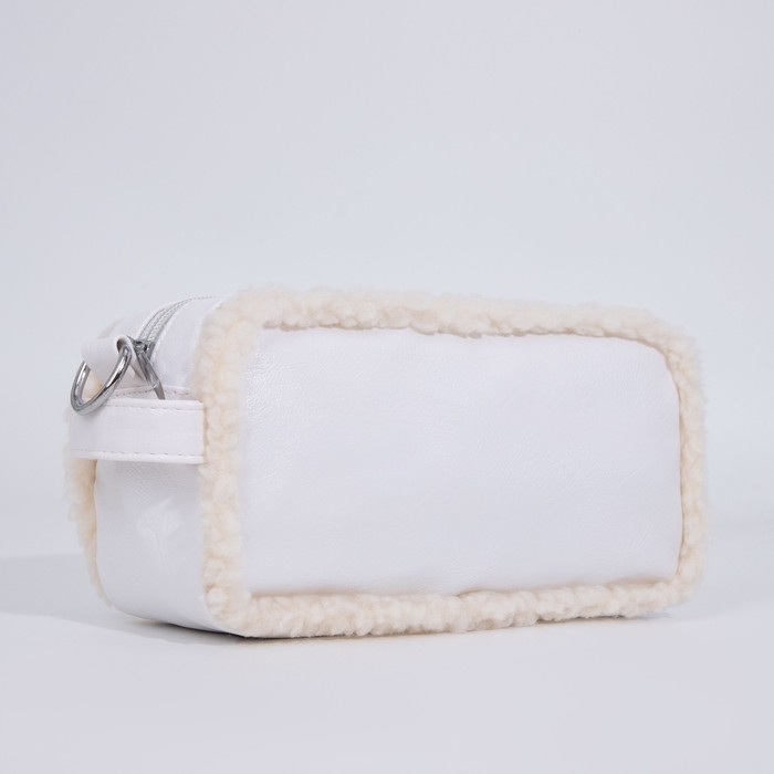 Сумка кросс-боди на молнии, цвет белый Сумка кросс-боди на молнии, цвет белый