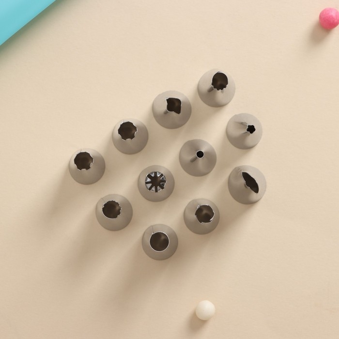 Набор кондитерский «С любовью», 14 предметов: насадки 12 шт d=1,7 см, адаптер, мешок 30×15 см Набор кондитерский «С любовью», 14 предметов: насадки 12 шт d=1,7 см, адаптер, мешок 30×15 см