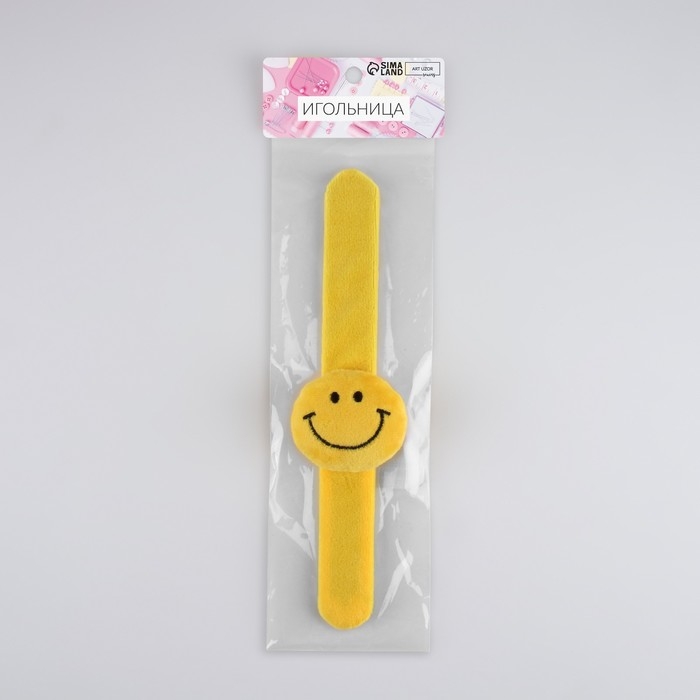 Игольница на браслете «Смайл», 23 × 6,5 см, цвет жёлтый Игольница на браслете «Смайл», 23 × 6,5 см, цвет жёлтый