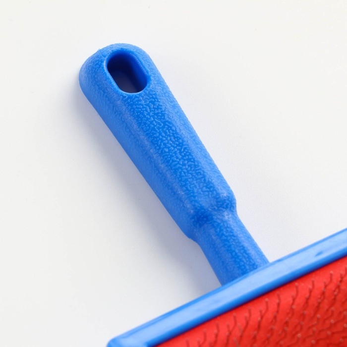 Пуходерка без капель полукруглая, 8,5 х 13 см, синяя Пуходерка без капель полукруглая, 8,5 х 13 см, синяя