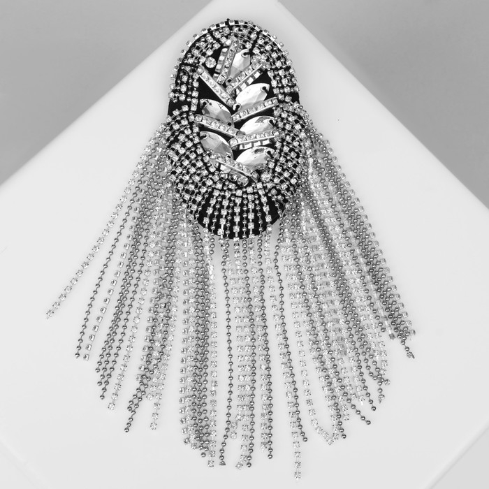 Брошь «Эполет», цвет белый в серебре Брошь «Эполет», цвет белый в серебре