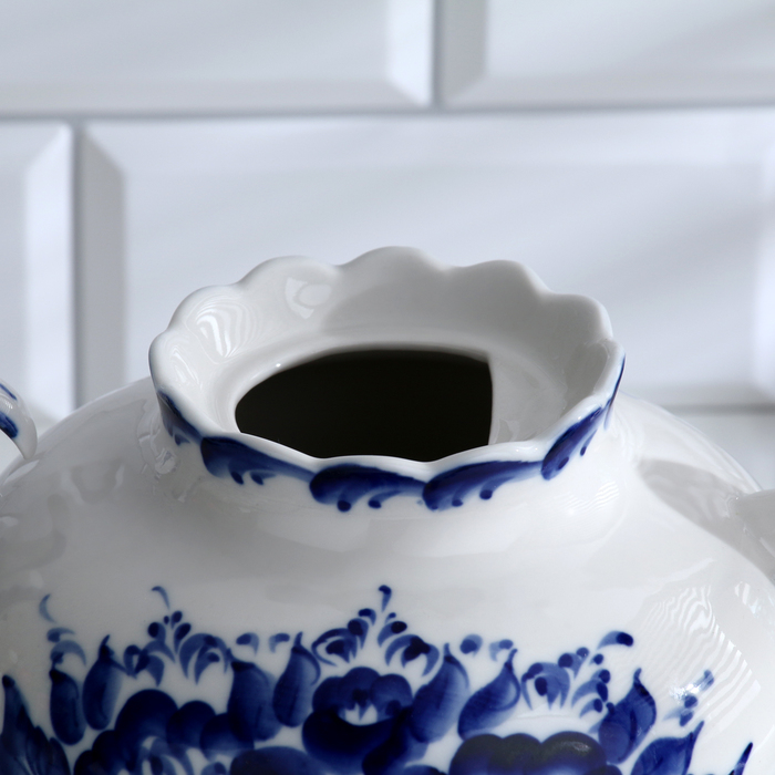 Чайник «Семейный», H=19 см, 2,1 л, гжель Чайник «Семейный», H=19 см, 2,1 л, гжель