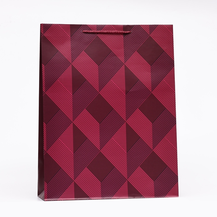 Пакет подарочный "Красный ромб", 33 х 42,5 х 10 см