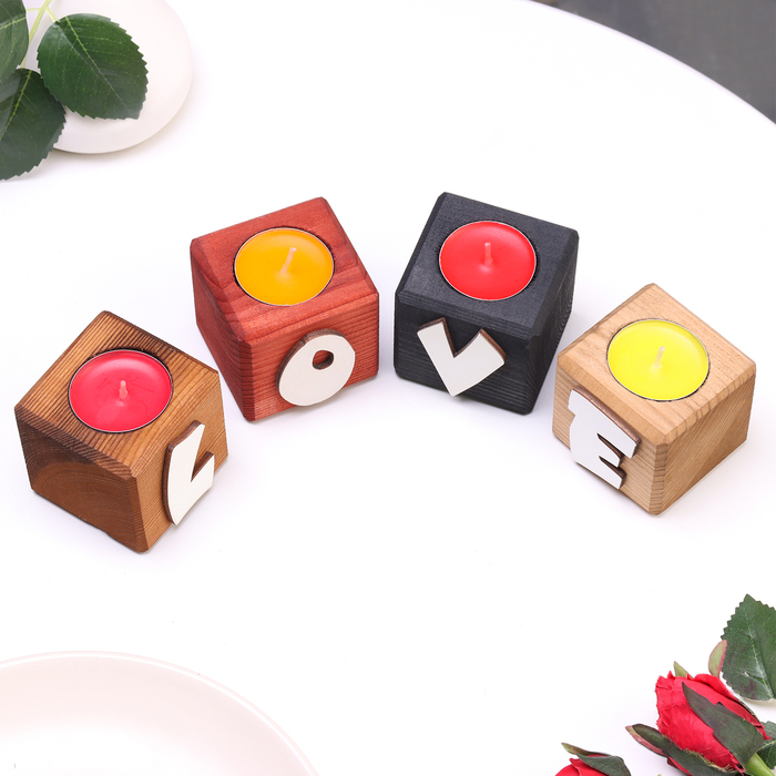 Подсвечник для интерьера 4 шт с надписью LOVE, цвет:  Подсвечник для интерьера 4 шт с надписью LOVE, цвет: "Микс", аромат: ягодно-фруктовый микс