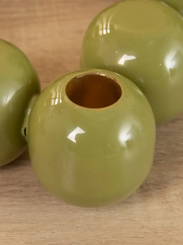 Подсвечник на 4 свечи «Бусы», с 12 сферами, 20.5×20.5×5.5 см, авокадо