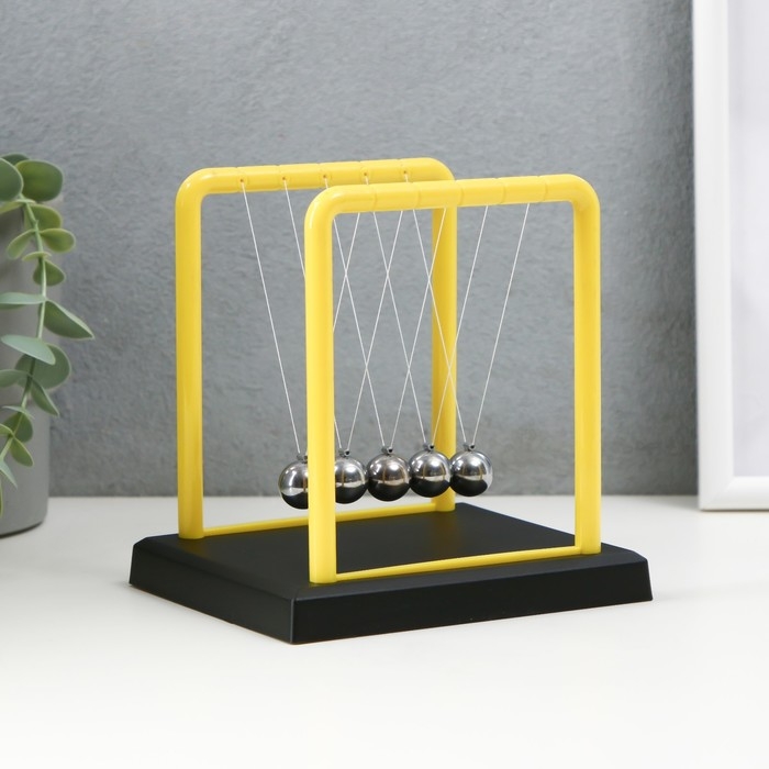 Маятник пластик Маятник пластик "Шары Ньютона" МИКС 14х11,5х13,5 см