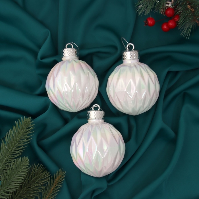 Набор шаров пластик d-8 см, 3 шт Набор шаров пластик d-8 см, 3 шт "Перелив" грани, белый перламутр