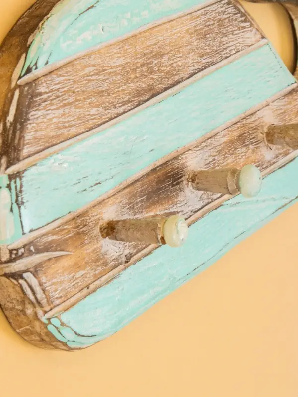 Вешалка «Кит», с 3 крючками, 44×6×18 см, дерево, бирюзовая Вешалка «Кит», с 3 крючками, 44×6×18 см, дерево, бирюзовая