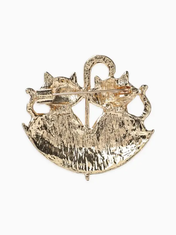 Брошь &laquo;Кошки&raquo; в зонте, осенняя, цвет коричневый в золоте