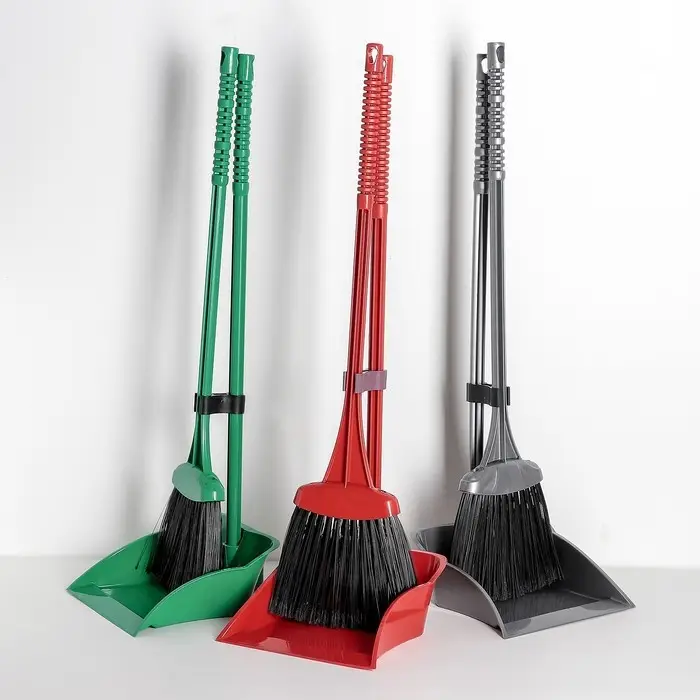 Веник с совком Альтернатива &laquo;Комфорт&raquo;, пластик, МИКС