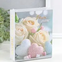 Фотоальбом на 40 фото 10х15 см "Белые розы и сердечки в посыпке" в коробке 4,5х14х17 см